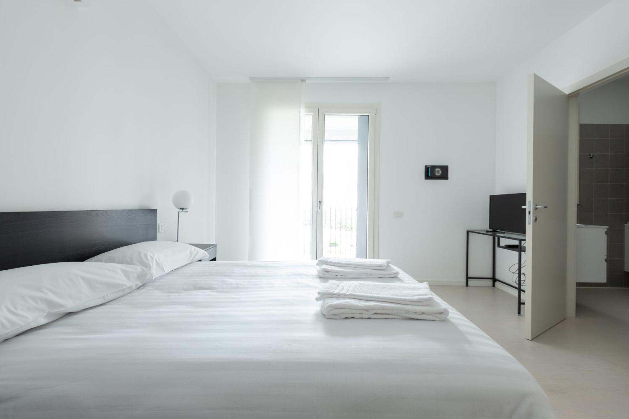 Porta Nuova Bright And Roomy Flat Milaan Buitenkant foto