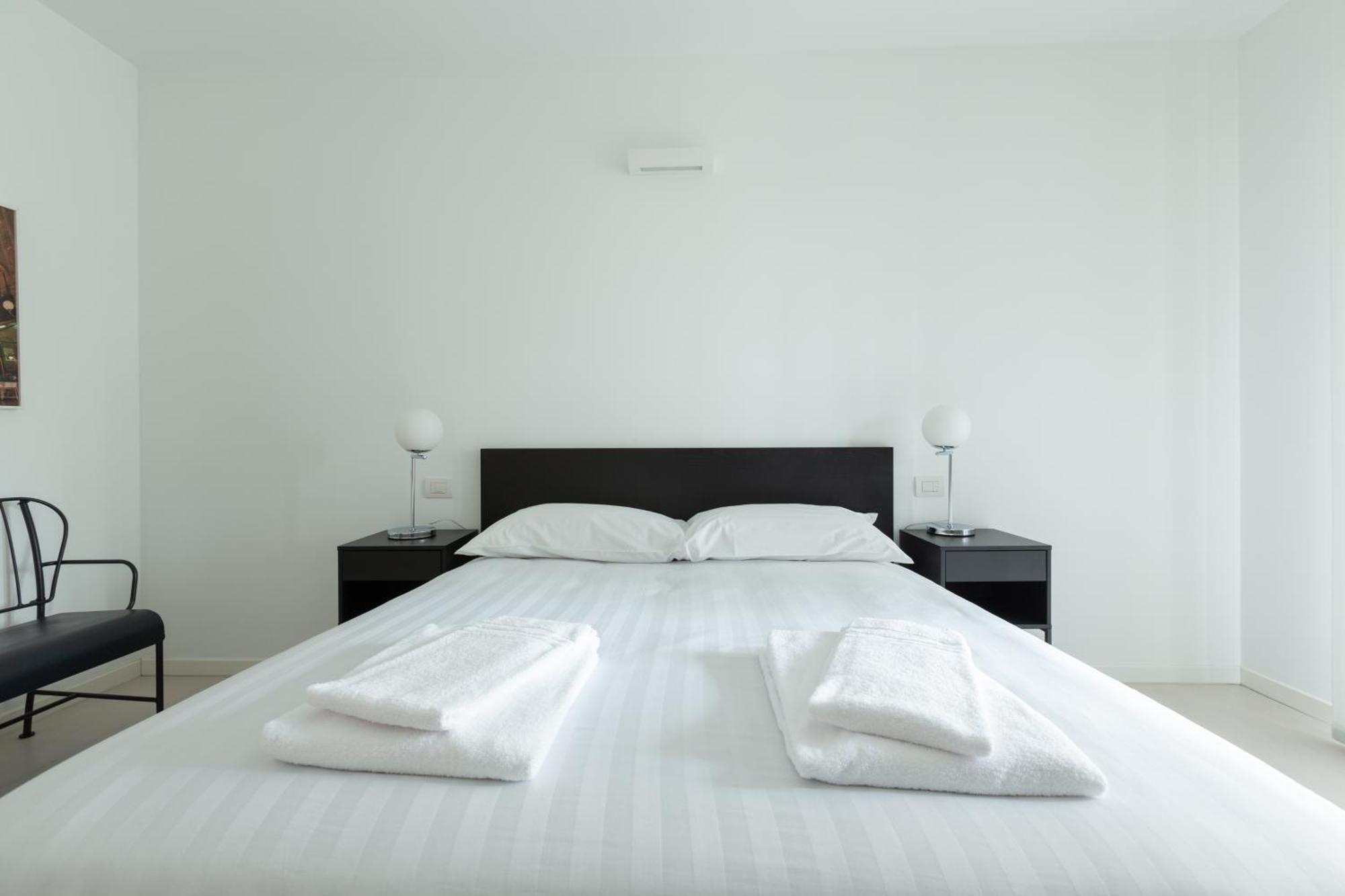 Porta Nuova Bright And Roomy Flat Milaan Buitenkant foto