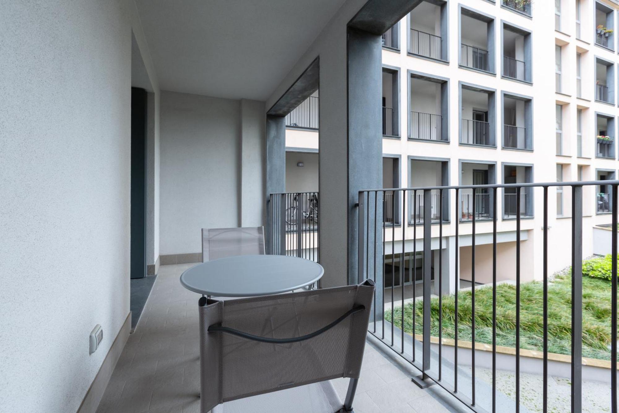 Porta Nuova Bright And Roomy Flat Milaan Buitenkant foto